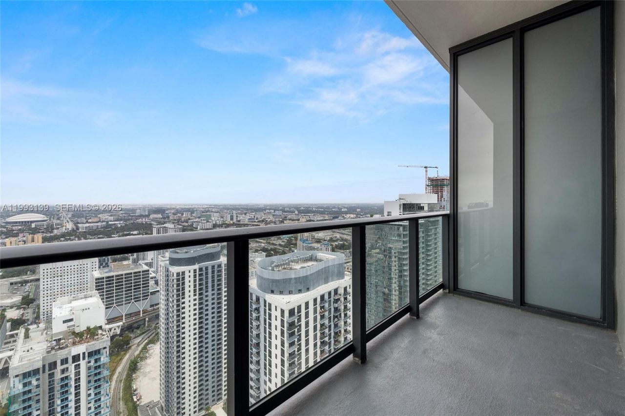 159 NE 6th St , Unit 5104, Miami, FL 33132 Photo