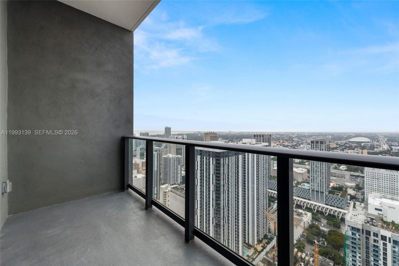 159 NE 6th St , Unit 5104, Miami, FL 33132 Photo