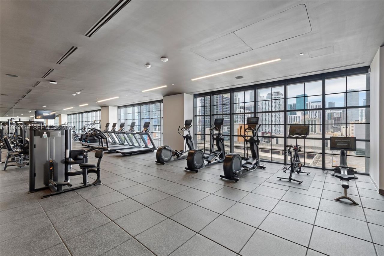 159 NE 6th St , Unit 5104, Miami, FL 33132 Photo