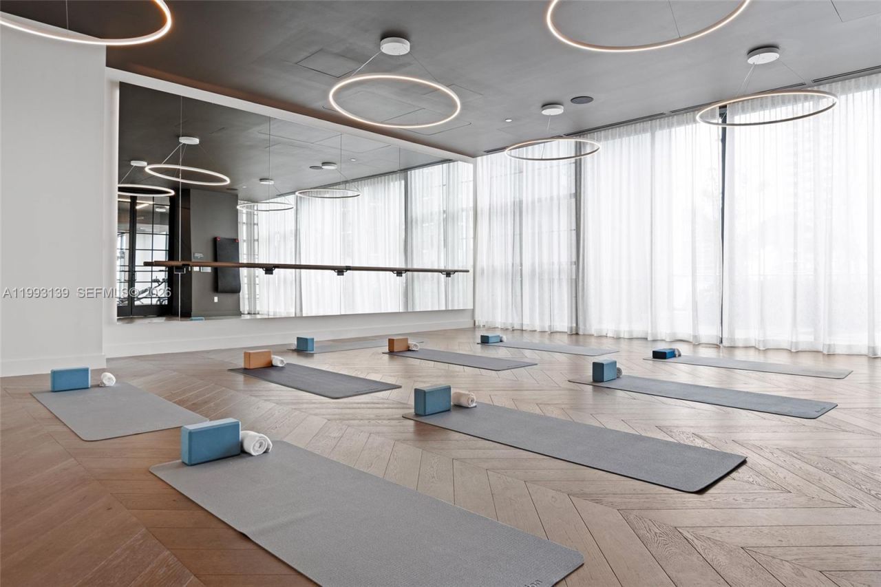 159 NE 6th St , Unit 5104, Miami, FL 33132 Photo