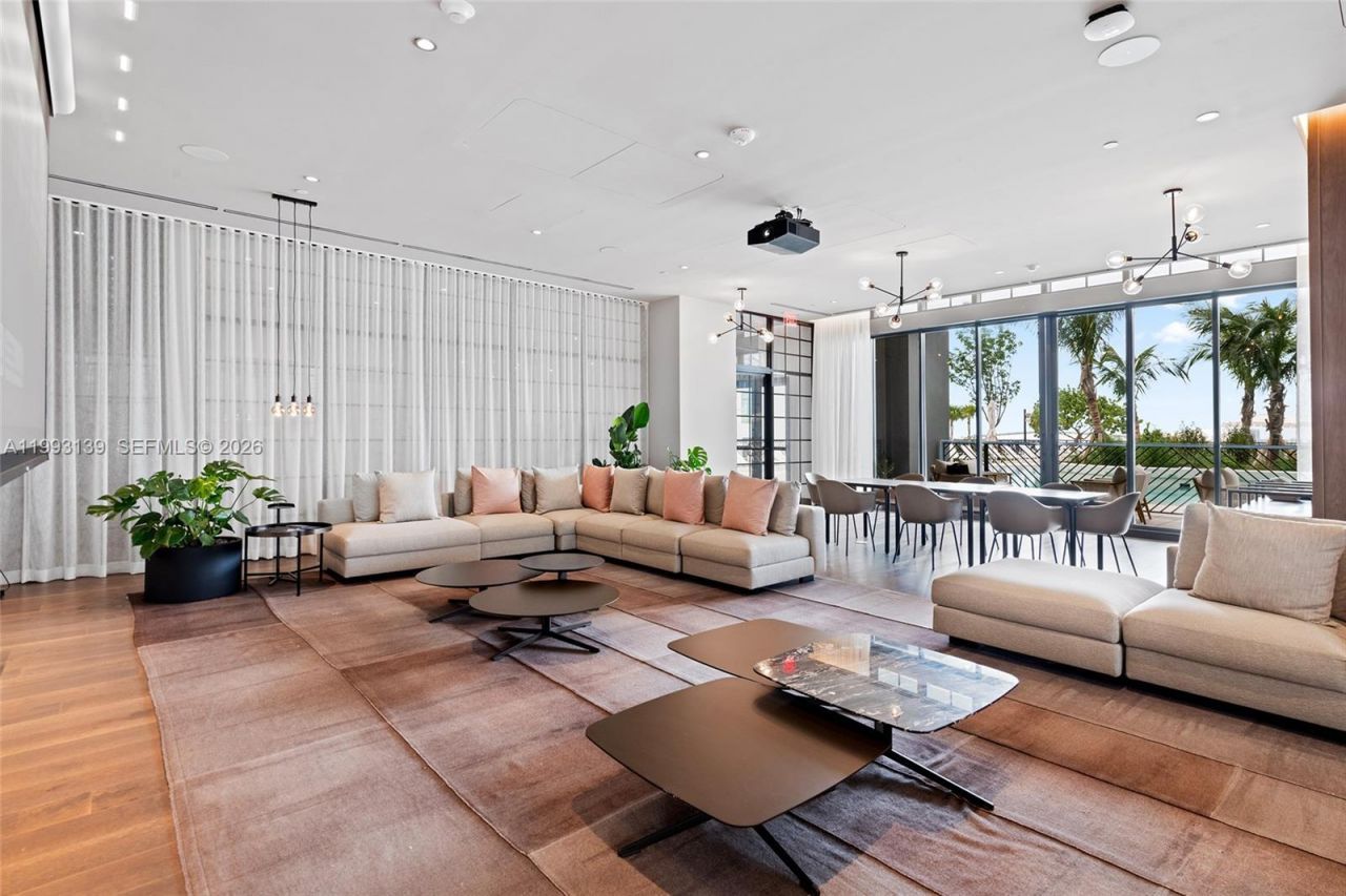 159 NE 6th St , Unit 5104, Miami, FL 33132 Photo