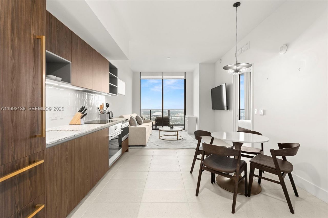 159 NE 6th St , Unit 5104, Miami, FL 33132 Photo