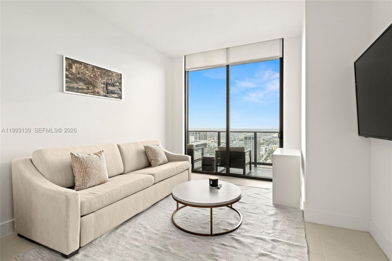 159 NE 6th St , Unit 5104, Miami, FL 33132 Photo