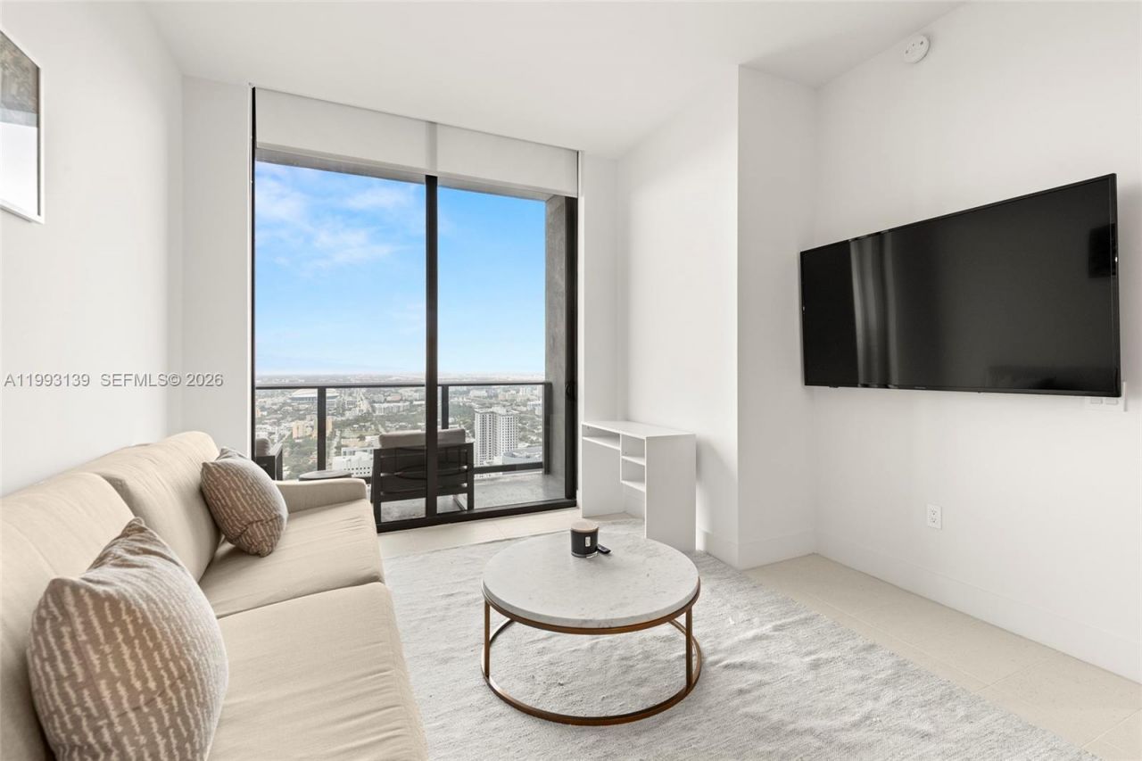 159 NE 6th St , Unit 5104, Miami, FL 33132 Photo