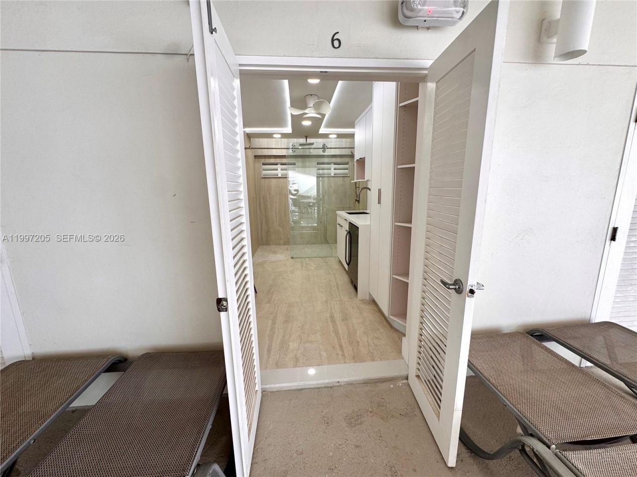 2899 Collins Ave , Unit 6, Miami Beach, FL 33140 Photo