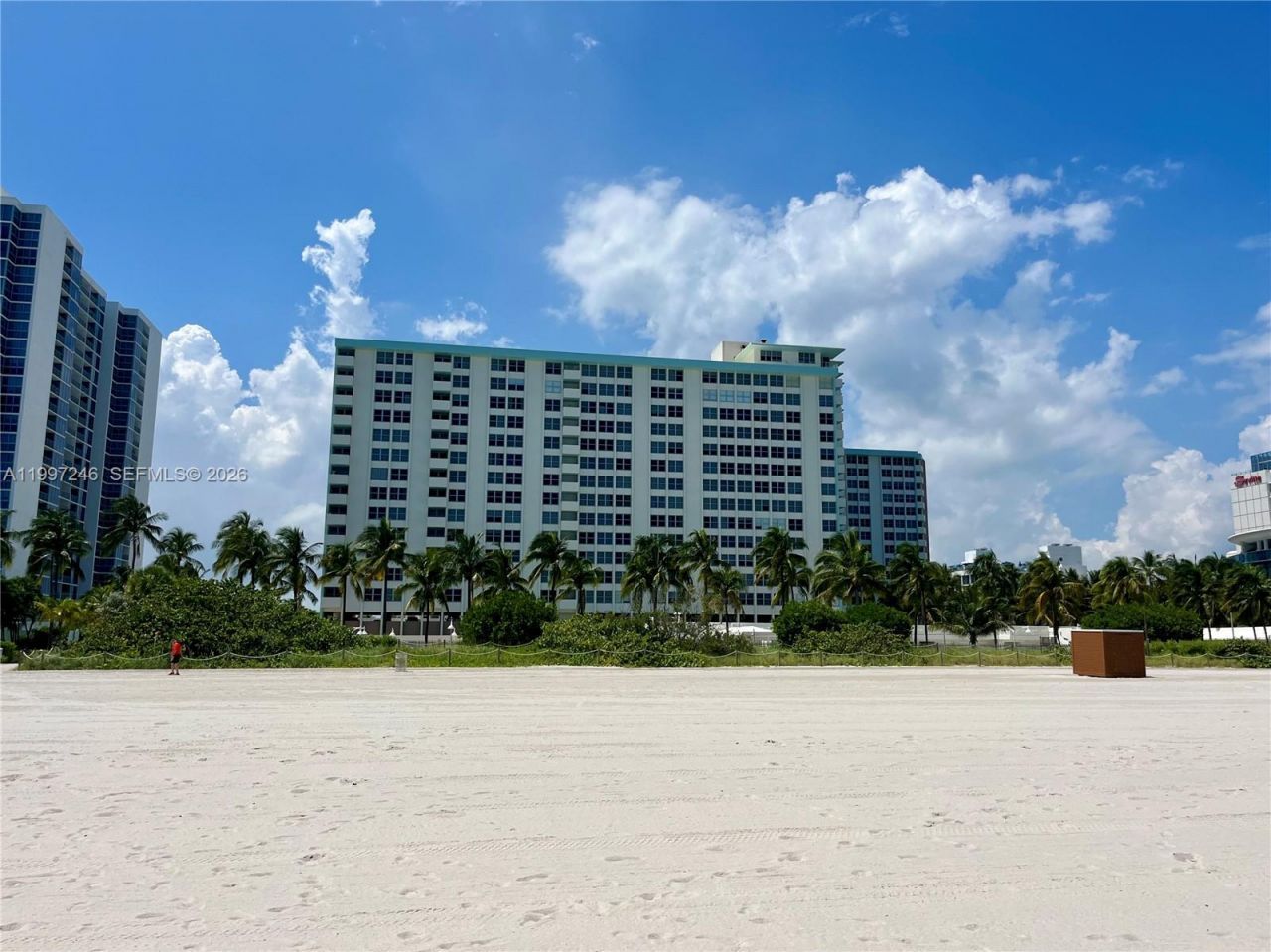 2899 Collins Ave , Unit 810, Miami Beach, FL 33140 Photo