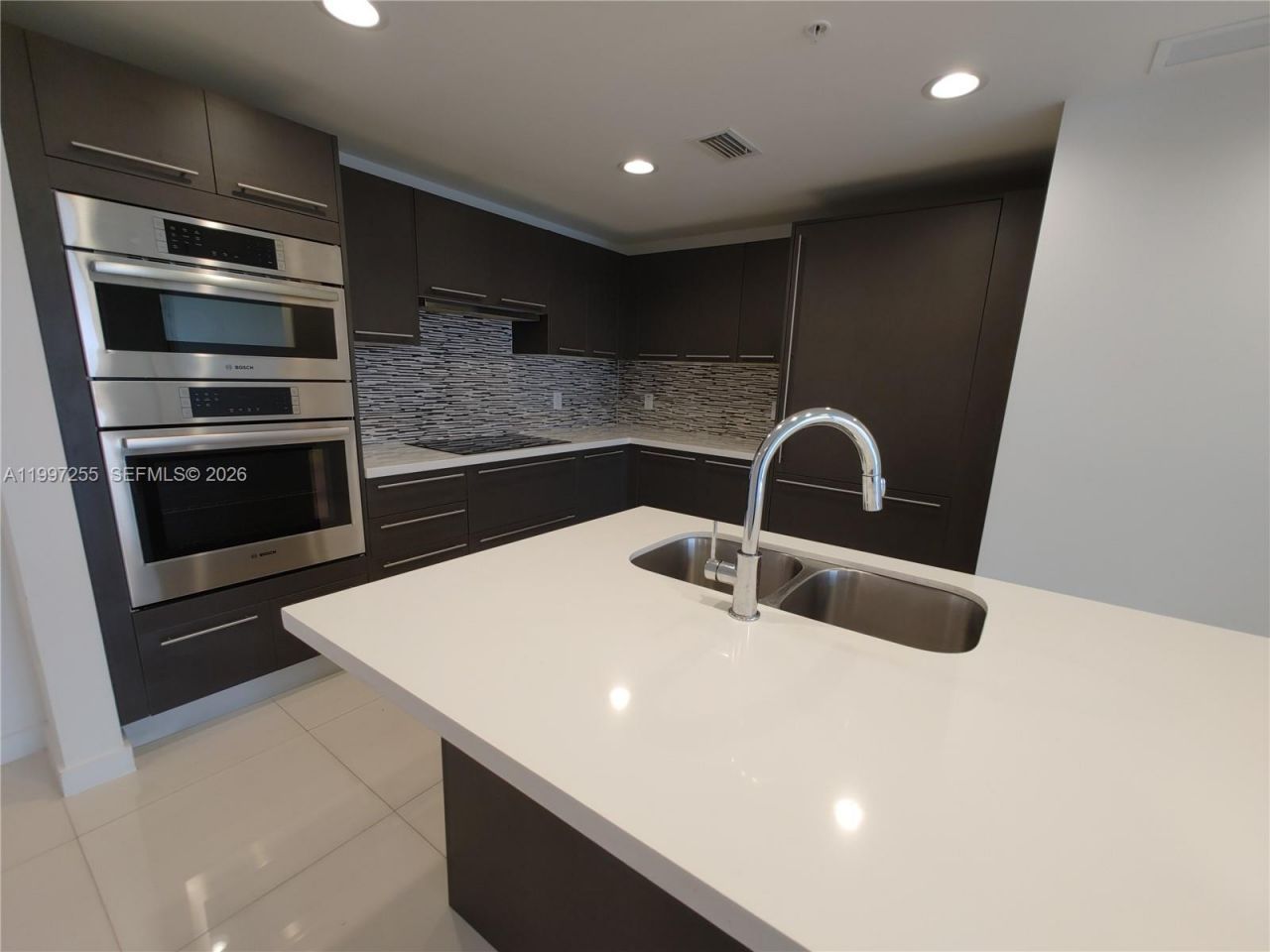 7661 NW 107th Ave , Unit 710, Doral, FL 33178 Photo