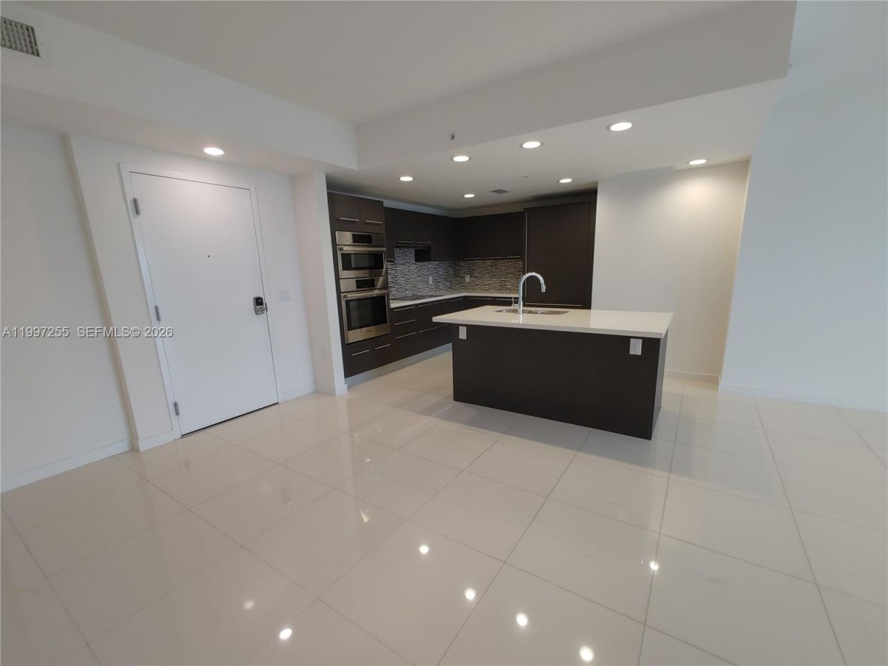 7661 NW 107th Ave , Unit 710, Doral, FL 33178 Photo