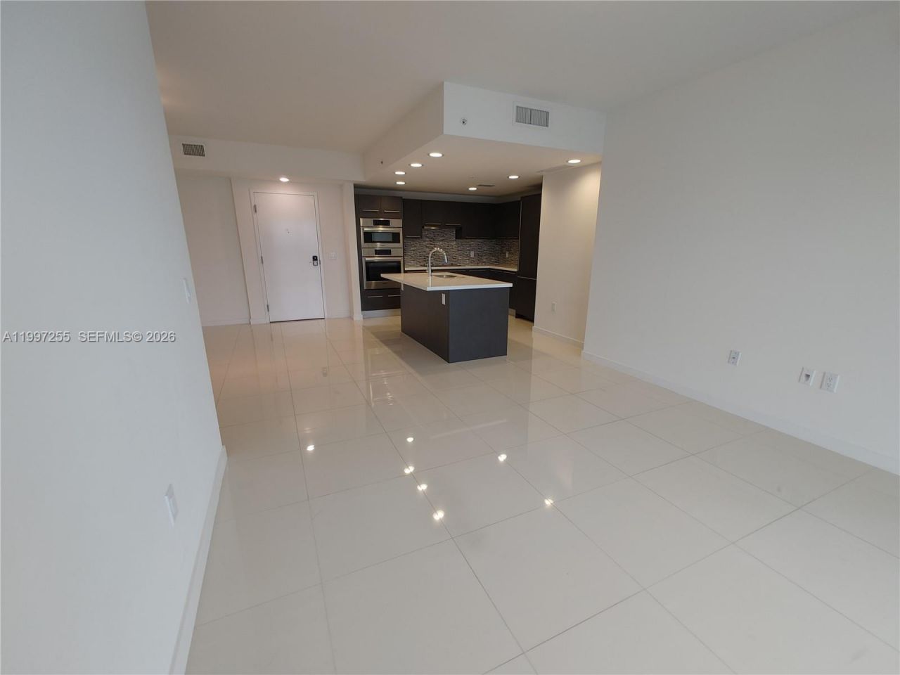 7661 NW 107th Ave , Unit 710, Doral, FL 33178 Photo