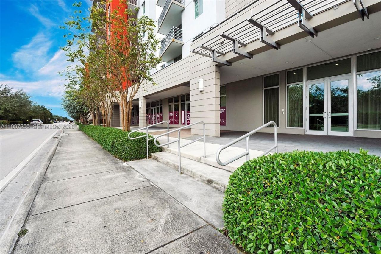 7661 NW 107th Ave , Unit 710, Doral, FL 33178 Photo