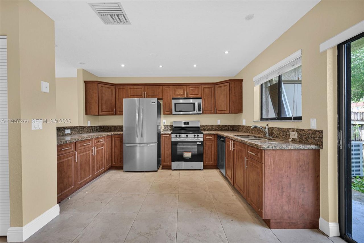 4930 S University Dr , Unit 4930, Davie, FL 33328 Photo