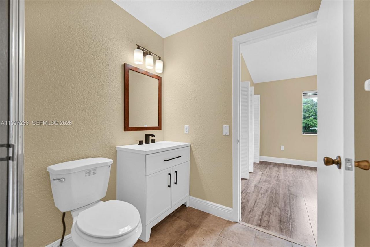 4930 S University Dr , Unit 4930, Davie, FL 33328 Photo