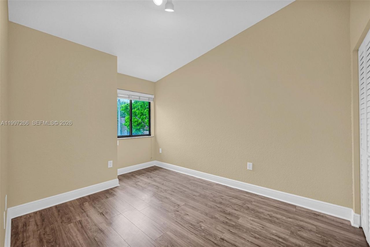 4930 S University Dr , Unit 4930, Davie, FL 33328 Photo