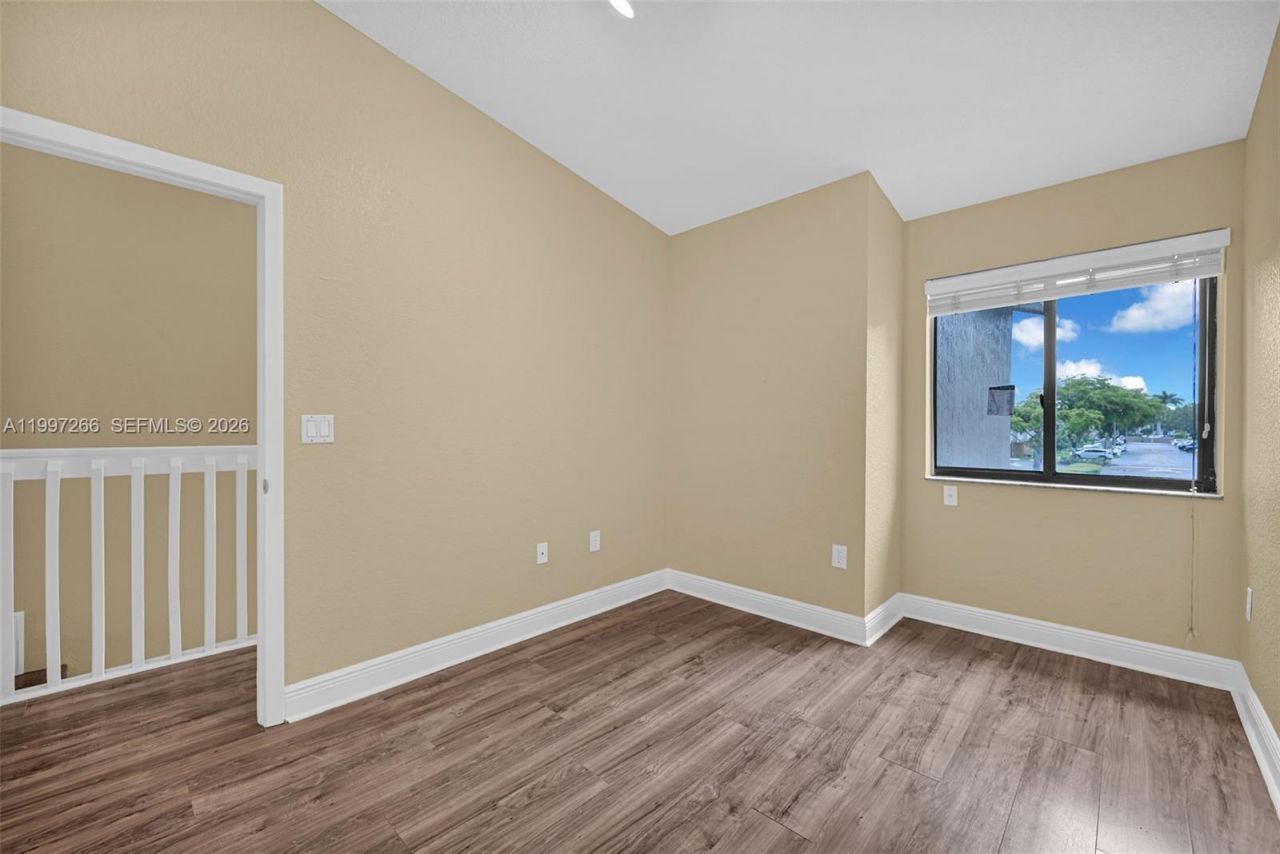 4930 S University Dr , Unit 4930, Davie, FL 33328 Photo