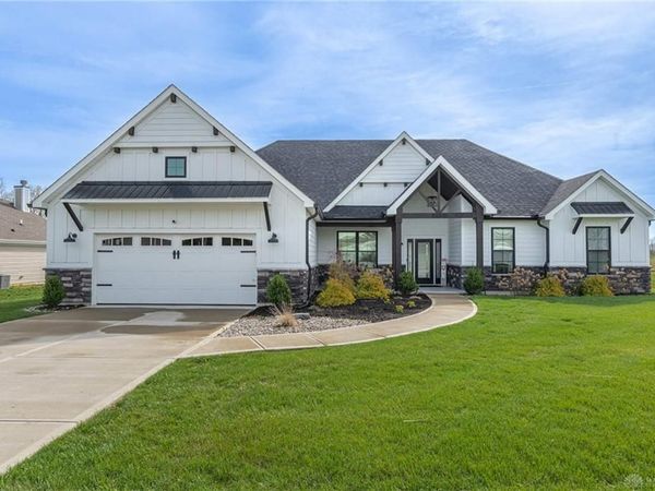 103 Mound Builder Place, Carlisle, OH 45005