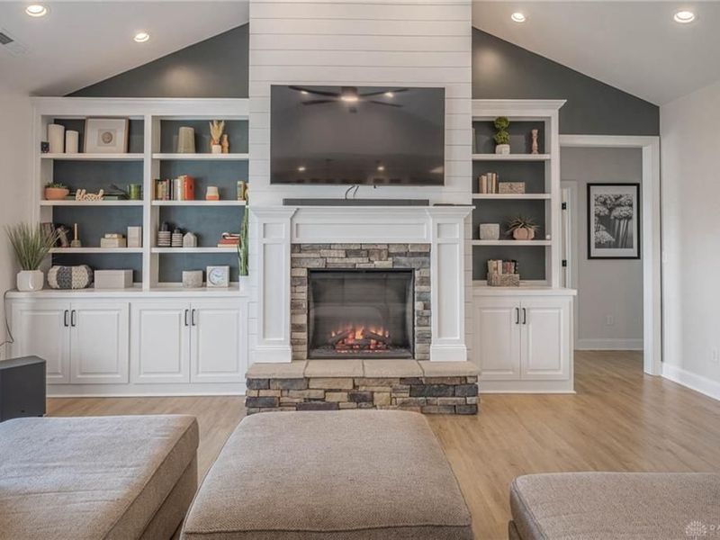 103 Mound Builder Place, Carlisle, OH 45005 Photo 4