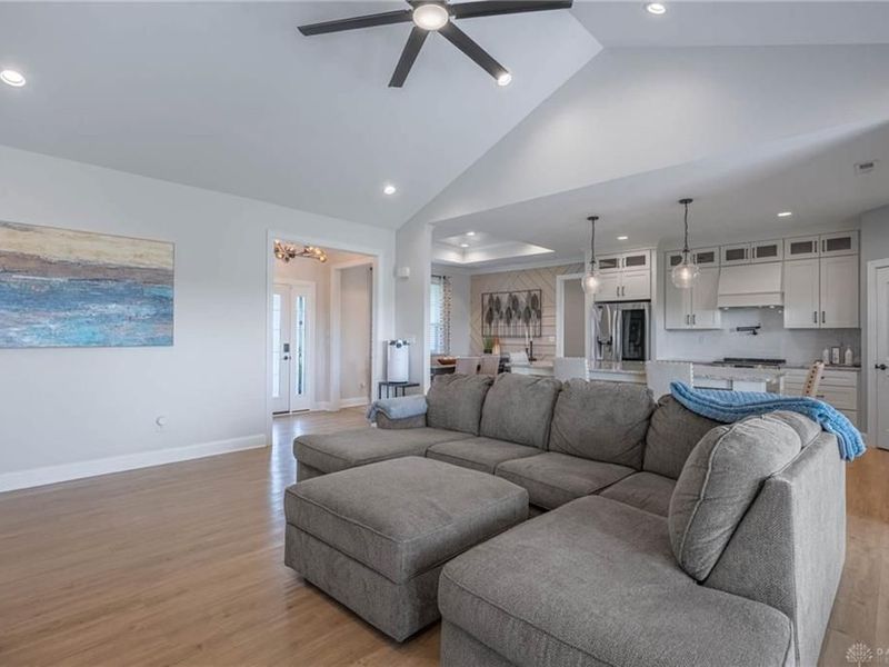 103 Mound Builder Place, Carlisle, OH 45005 Photo 6