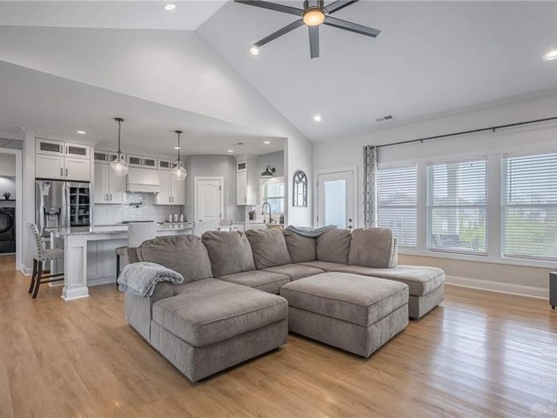 103 Mound Builder Place, Carlisle, OH 45005 Photo 8