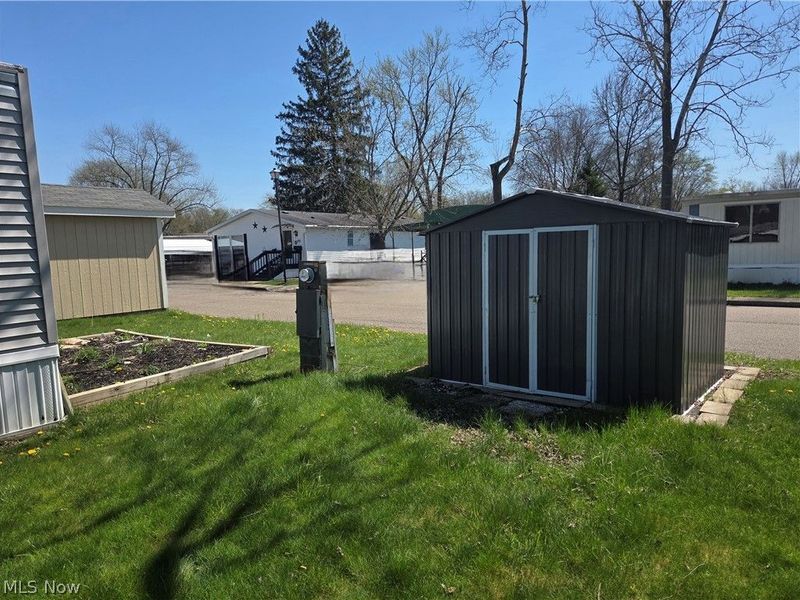 108 Gulf Stream Lane SE, New Philadelphia, OH 44663 Photo 4