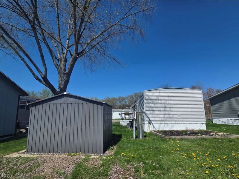 108 Gulf Stream Lane SE, New Philadelphia, OH 44663 Photo 5