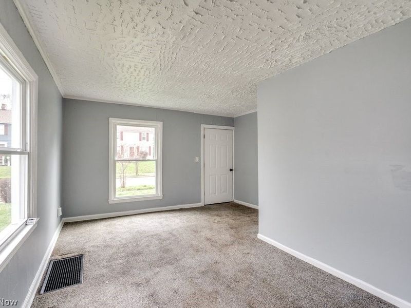 1090 Greenwood Avenue , Akron, OH 44320 Photo 4