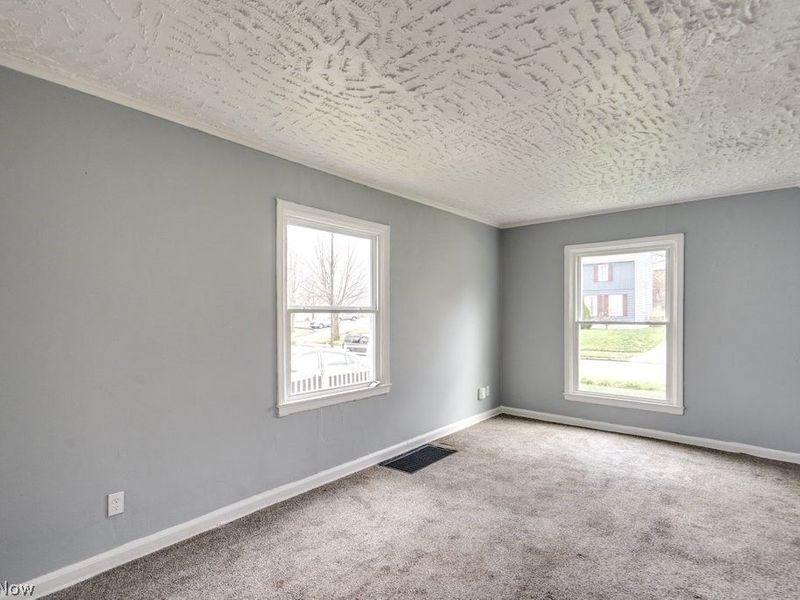 1090 Greenwood Avenue , Akron, OH 44320 Photo 5