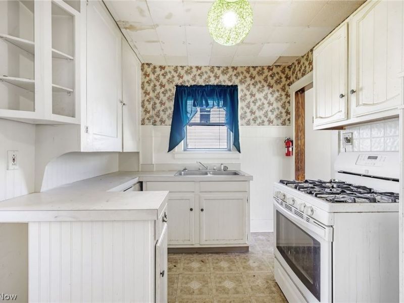 848 Longview Avenue , Akron, OH 44307 Photo 12