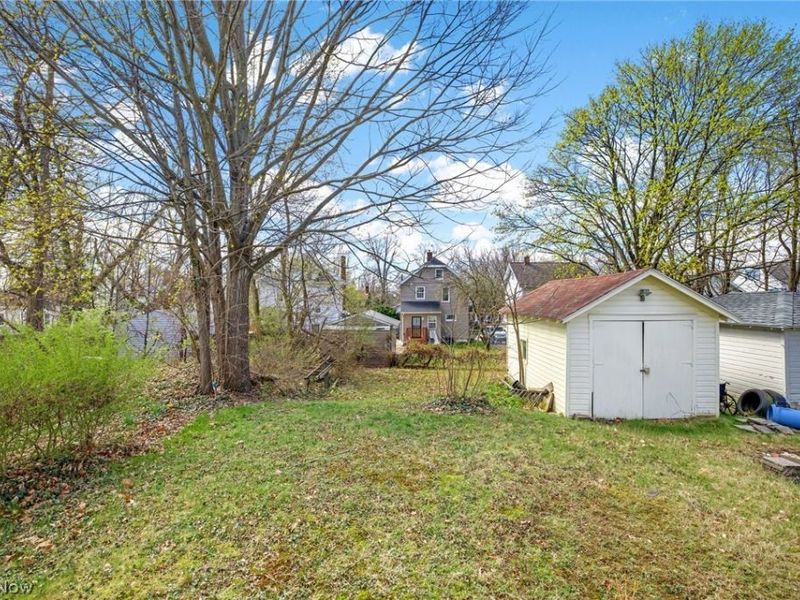 848 Longview Avenue , Akron, OH 44307 Photo 27