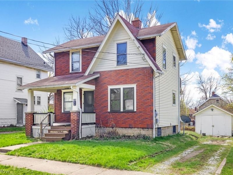 848 Longview Avenue , Akron, OH 44307 Photo 3