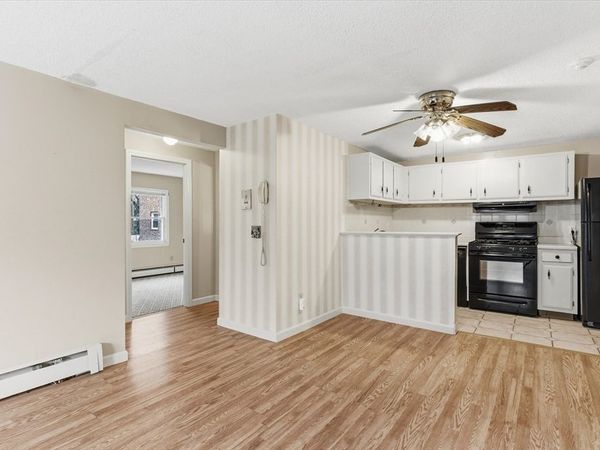 136 Tyngsboro Rd, Unit 7, Chelmsford, MA 01863