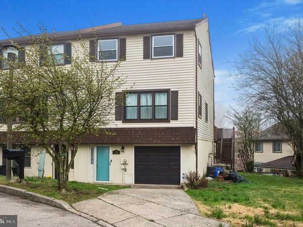 804 KEELY PLACE, PHILADELPHIA, PA 19128