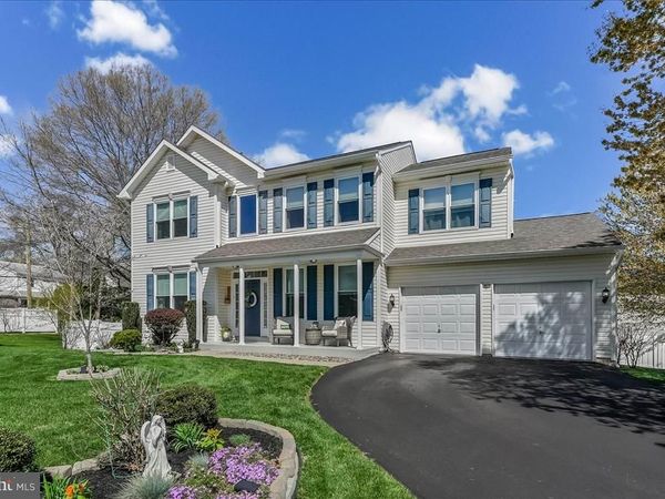 605 BARCLAY CIRCLE, SPRINGFIELD, PA 19064