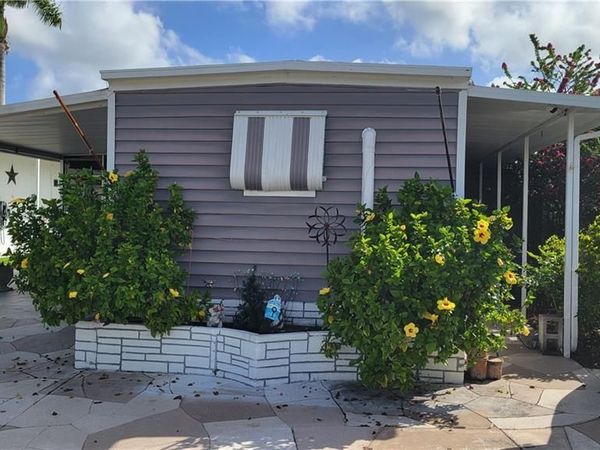 91 Sun CIR , FORT MYERS, FL 33905