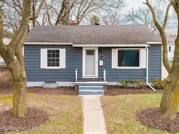 3919 S Pennsylvania Avenue, Lansing, MI 48910