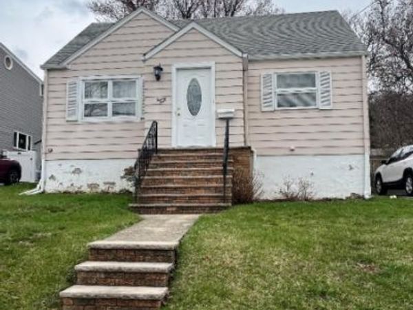 24 Stony Hill Rd, Clifton, NJ 07013