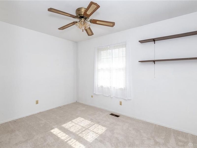 1382 Rawlings Drive, Fairborn, OH 45324 Photo 18