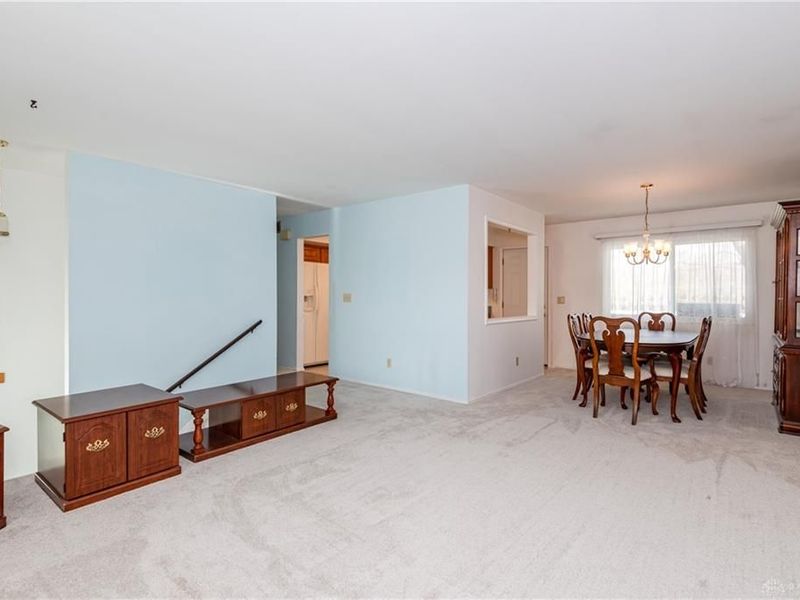 1382 Rawlings Drive, Fairborn, OH 45324 Photo 8