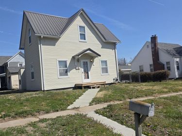 404 E 20th Street , Falls City, NE 68355