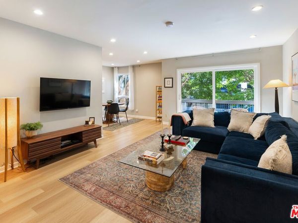 1262 S Barrington Avenue, Unit 102, Los Angeles, CA 90025