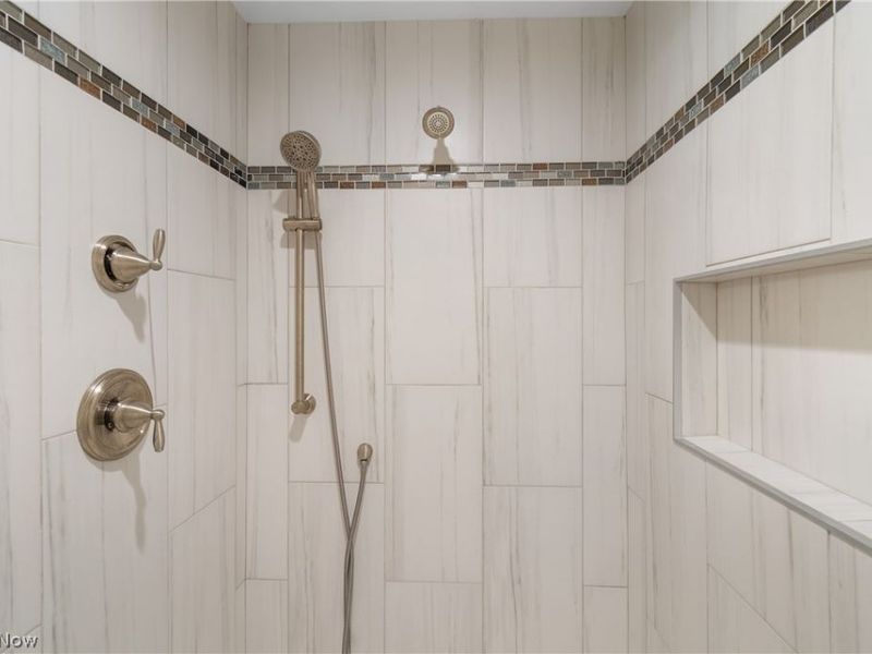 535 E Caston Road, Green, OH 44685 Photo 34