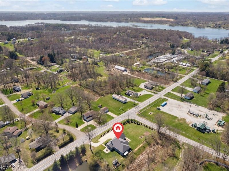 535 E Caston Road, Green, OH 44685 Photo 43