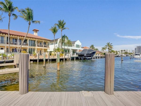 4100 Bayview Dr, Fort Lauderdale, FL 33308