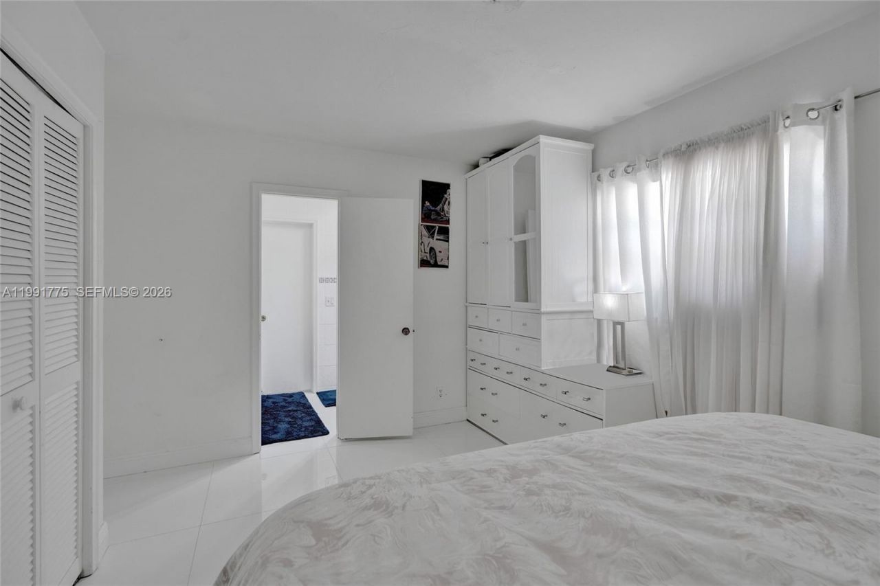 4100 Bayview Dr , Fort Lauderdale, FL 33308 Photo