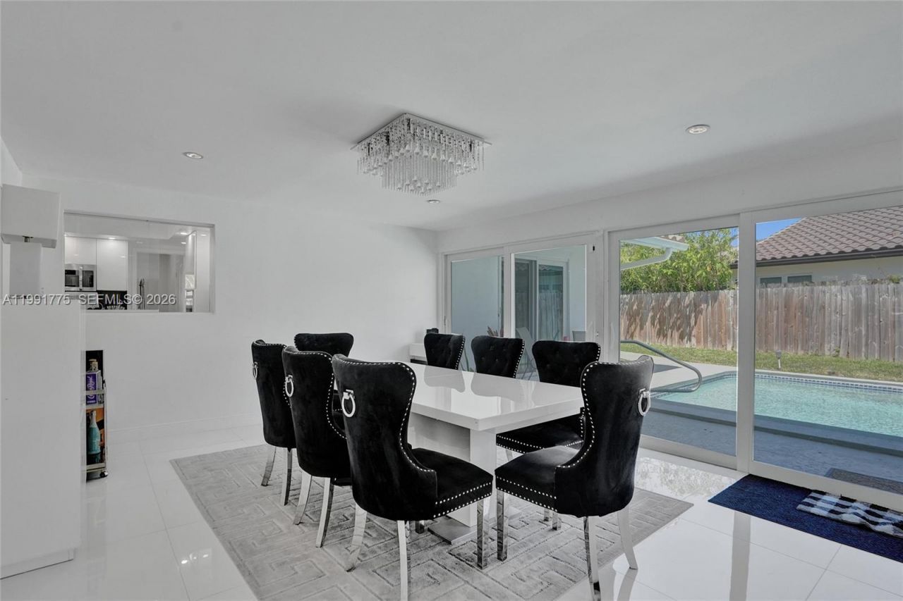 4100 Bayview Dr , Fort Lauderdale, FL 33308 Photo