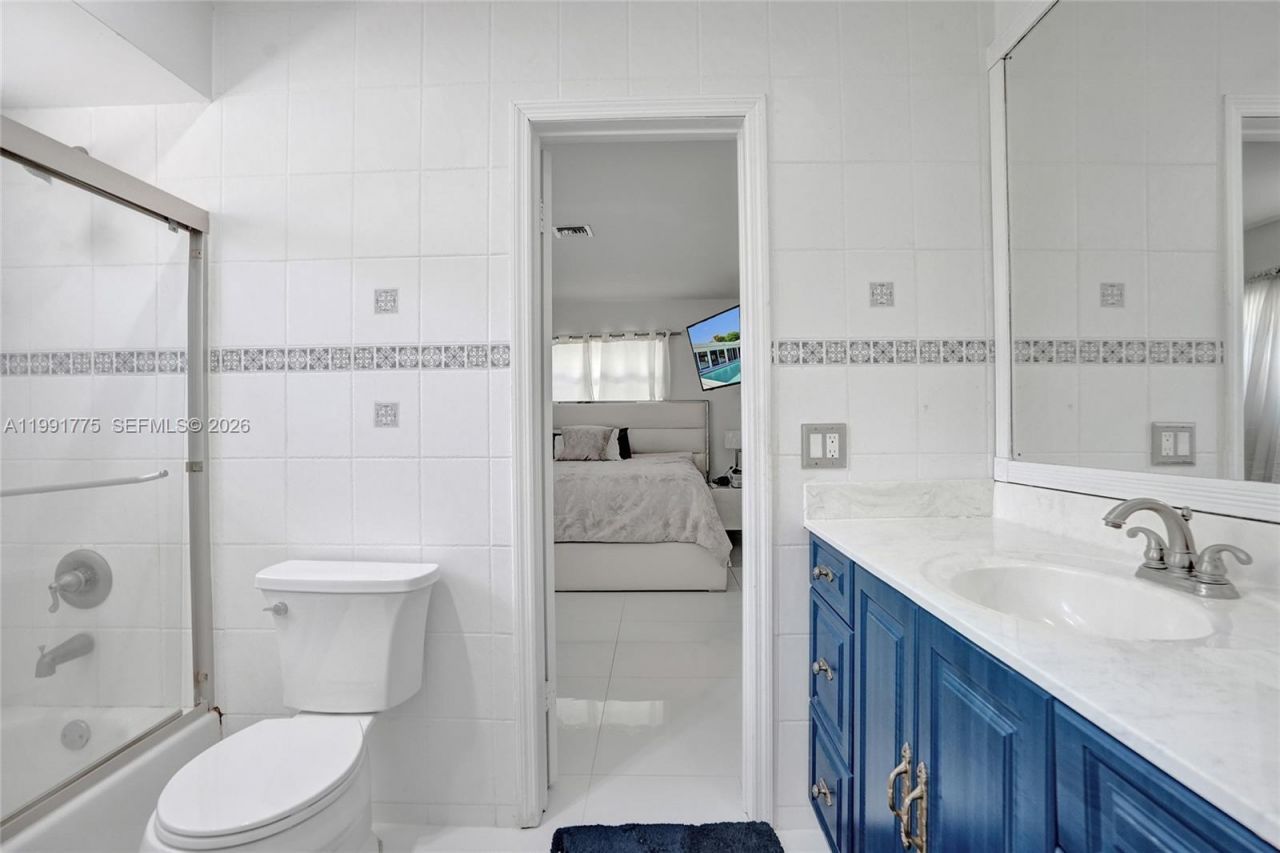 4100 Bayview Dr , Fort Lauderdale, FL 33308 Photo