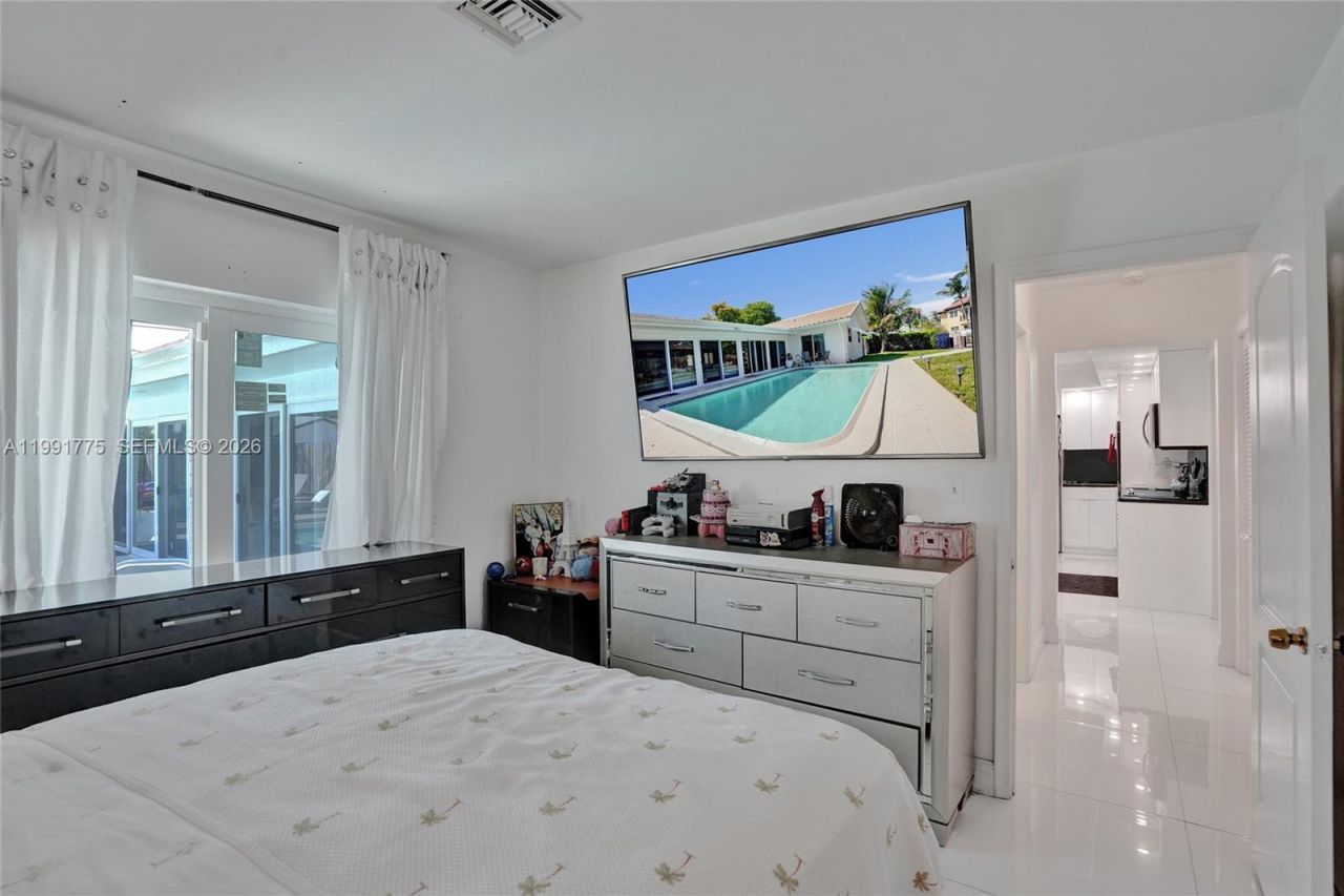 4100 Bayview Dr, Fort Lauderdale, FL 33308 Photo