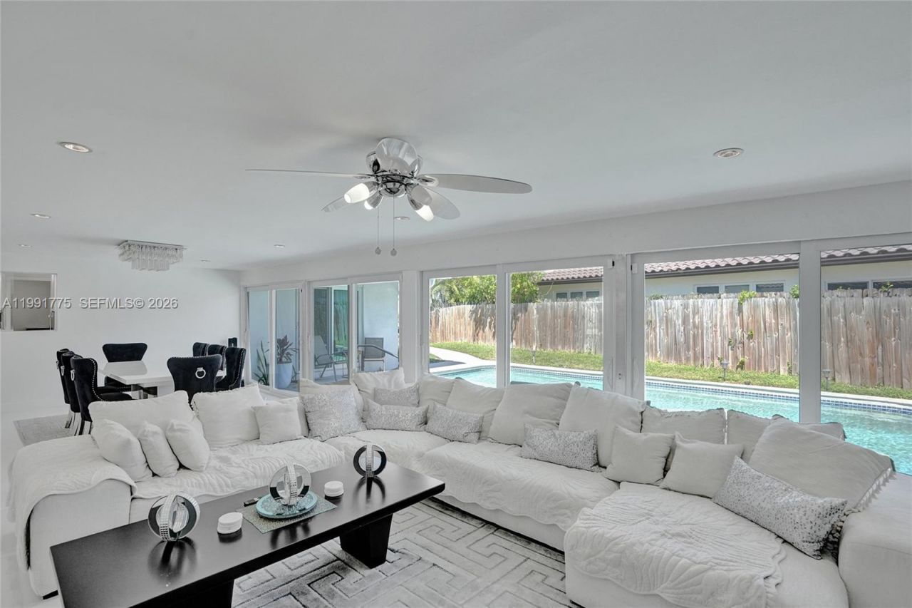 4100 Bayview Dr, Fort Lauderdale, FL 33308 Photo