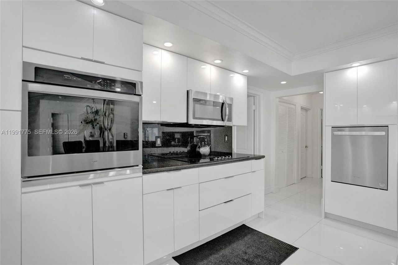 4100 Bayview Dr , Fort Lauderdale, FL 33308 Photo