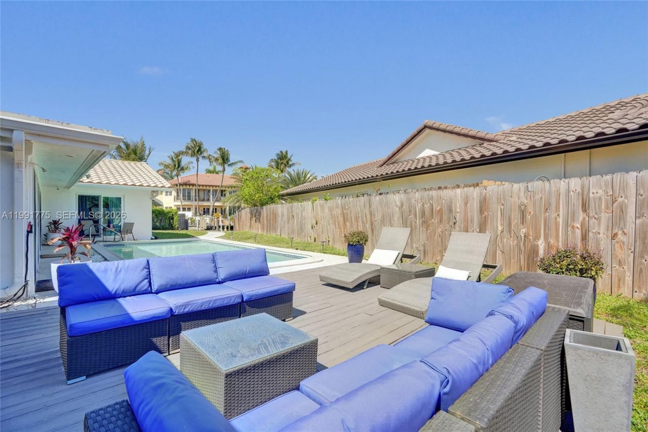 4100 Bayview Dr , Fort Lauderdale, FL 33308 Photo