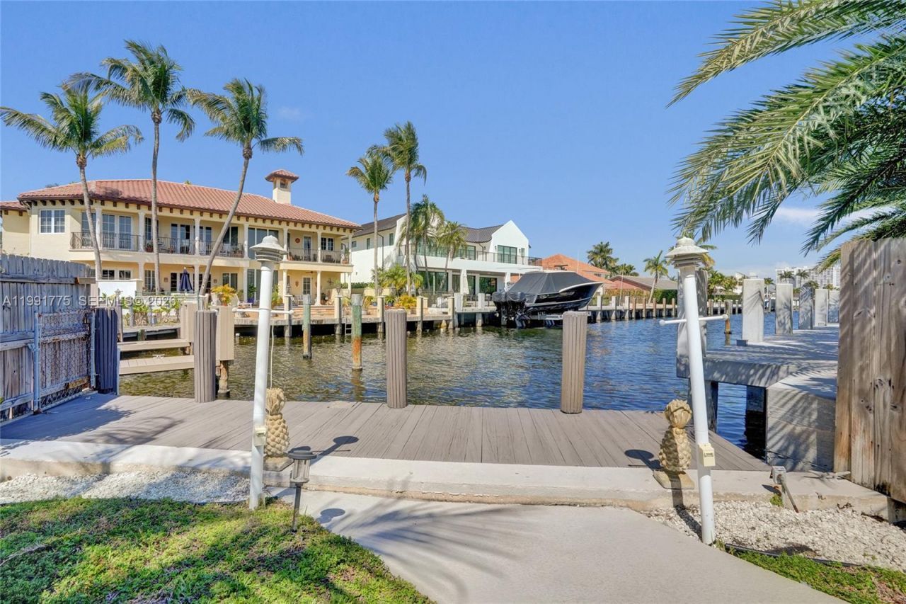 4100 Bayview Dr, Fort Lauderdale, FL 33308 Photo